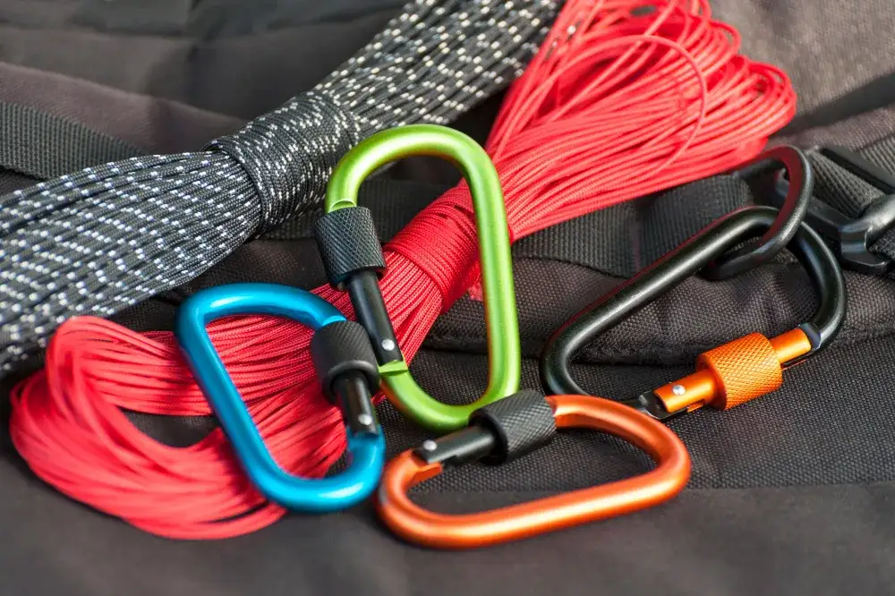 Professional Hooks and Connectors for Lifting Operations