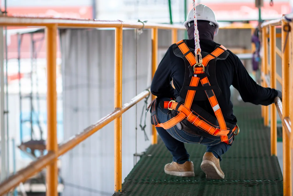 Workplace Fall Protection Guide: Systems, Checklist & Safety Tips